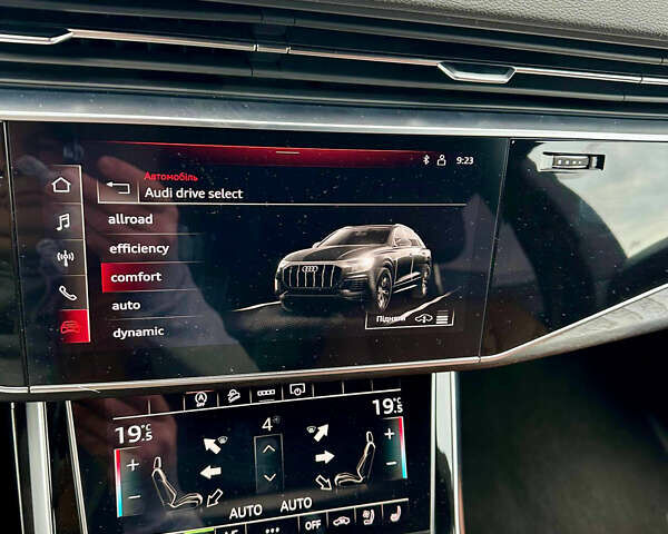 Коричневый Ауди Q8, объемом двигателя 3 л и пробегом 125 тыс. км за 62222 $, фото 14 на Automoto.ua