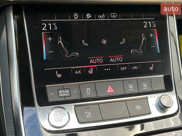 Ауди Q8 2019 в Львове на Automoto.ua Красный Ауди Q8, объемом двигателя 2.97 л и пробегом 121 тыс. км за 47999 $, фото 15 на Automoto.ua