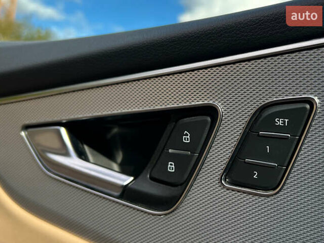 Ауди Q8 2019 в Львове на Automoto.ua Красный Ауди Q8, объемом двигателя 2.97 л и пробегом 121 тыс. км за 47999 $, фото 18 на Automoto.ua