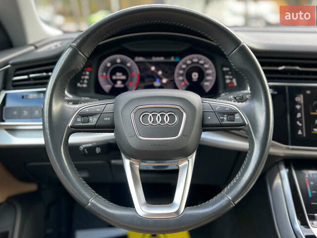 Ауди Q8 2019 в Львове на Automoto.ua Красный Ауди Q8, объемом двигателя 2.97 л и пробегом 121 тыс. км за 47999 $, фото 9 на Automoto.ua