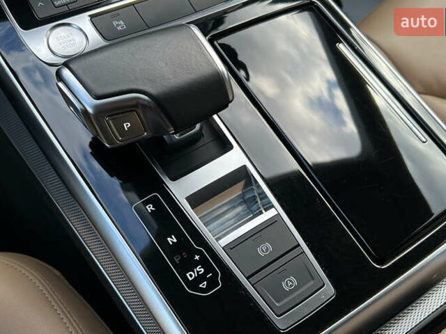 Ауди Q8 2019 в Львове на Automoto.ua Красный Ауди Q8, объемом двигателя 2.97 л и пробегом 121 тыс. км за 47999 $, фото 16 на Automoto.ua