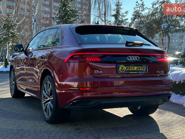 Красный Ауди Q8, объемом двигателя 2.97 л и пробегом 61 тыс. км за 60999 $, фото 5 на Automoto.ua
