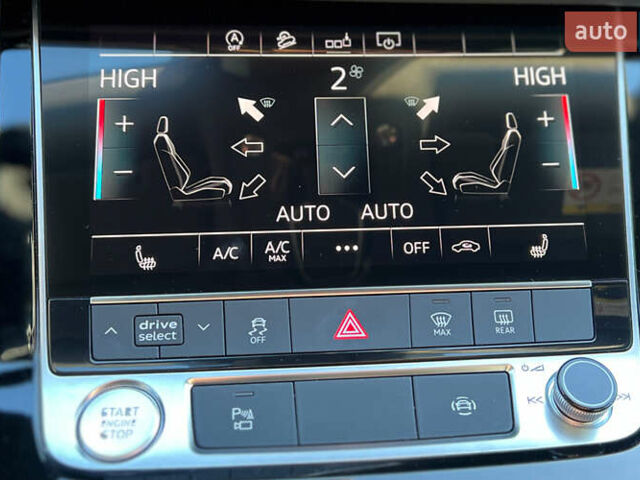 Красный Ауди Q8, объемом двигателя 2.97 л и пробегом 61 тыс. км за 60999 $, фото 17 на Automoto.ua