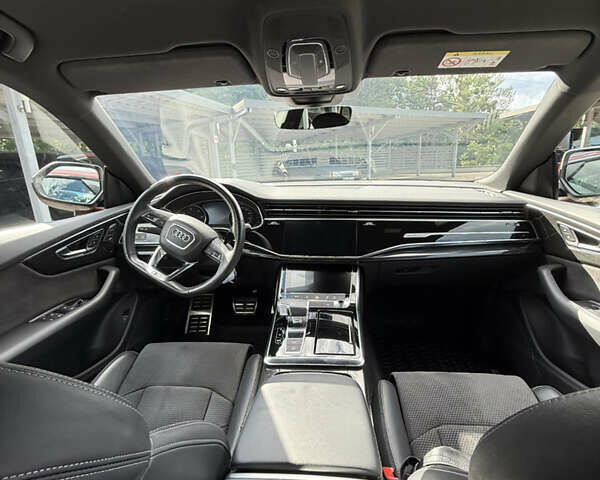 Красный Ауди Q8, объемом двигателя 2.97 л и пробегом 61 тыс. км за 64900 $, фото 9 на Automoto.ua