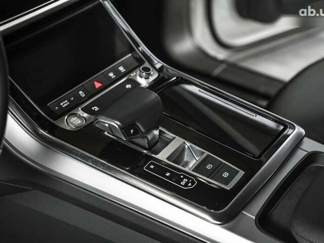 Ауди Q8, объемом двигателя 3 л и пробегом 66 тыс. км за 49999 $, фото 25 на Automoto.ua