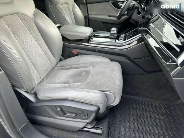 Ауди Q8, объемом двигателя 3 л и пробегом 179 тыс. км за 48500 $, фото 24 на Automoto.ua