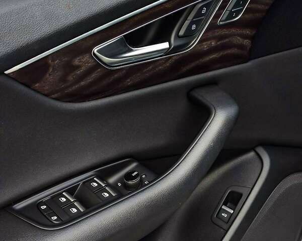 Ауді Q8, об'ємом двигуна 3 л та пробігом 152 тис. км за 42500 $, фото 14 на Automoto.ua