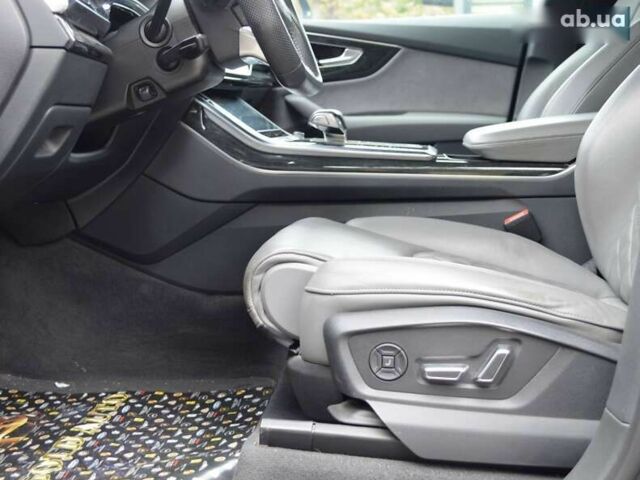 Ауди Q8, объемом двигателя 3 л и пробегом 111 тыс. км за 55900 $, фото 24 на Automoto.ua