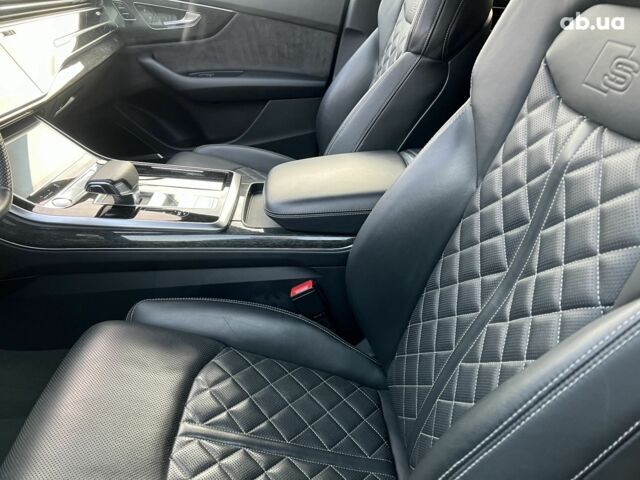 Ауди Q8, объемом двигателя 3 л и пробегом 25 тыс. км за 81467 $, фото 6 на Automoto.ua