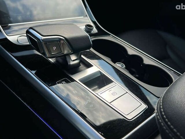 Ауди Q8, объемом двигателя 3 л и пробегом 64 тыс. км за 64500 $, фото 29 на Automoto.ua