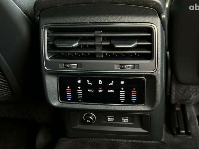 Ауди Q8, объемом двигателя 3 л и пробегом 64 тыс. км за 64500 $, фото 16 на Automoto.ua