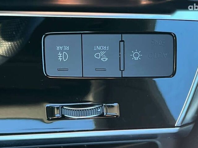 Ауди Q8, объемом двигателя 3 л и пробегом 61 тыс. км за 58900 $, фото 21 на Automoto.ua