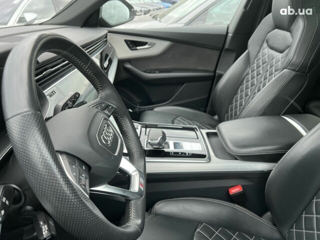 Ауди Q8, объемом двигателя 3 л и пробегом 46 тыс. км за 90704 $, фото 26 на Automoto.ua