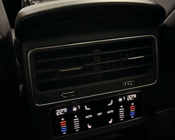 Ауді Q8, об'ємом двигуна 3 л та пробігом 68 тис. км за 59900 $, фото 34 на Automoto.ua