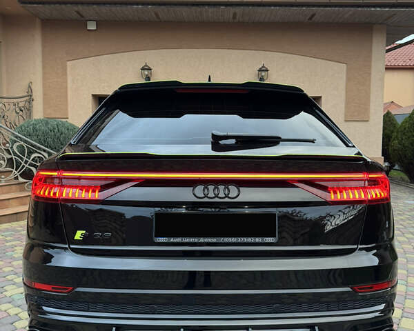 Ауди Q8, объемом двигателя 4 л и пробегом 143 тыс. км за 77500 $, фото 5 на Automoto.ua