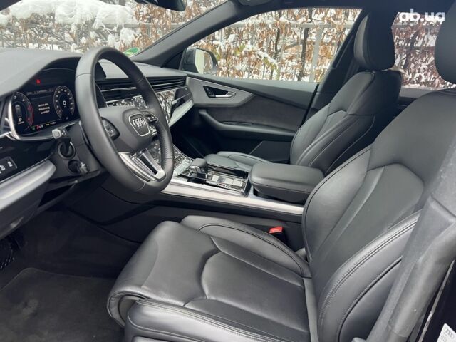 Ауди Q8, объемом двигателя 3 л и пробегом 56 тыс. км за 80206 $, фото 3 на Automoto.ua