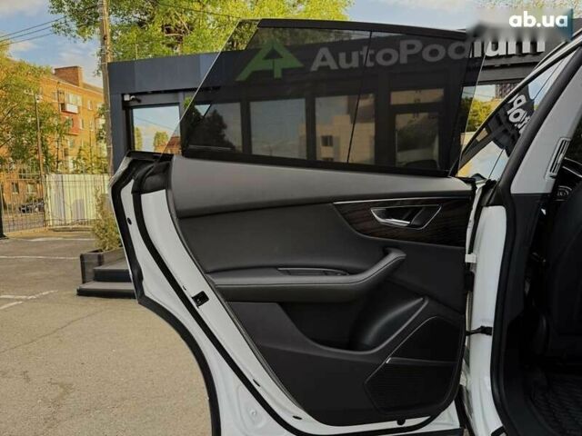 Ауди Q8, объемом двигателя 0 л и пробегом 30 тыс. км за 73999 $, фото 28 на Automoto.ua