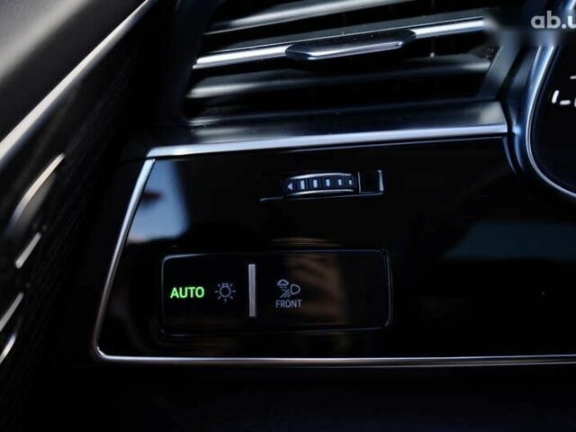 Ауди Q8, объемом двигателя 0 л и пробегом 30 тыс. км за 69999 $, фото 28 на Automoto.ua