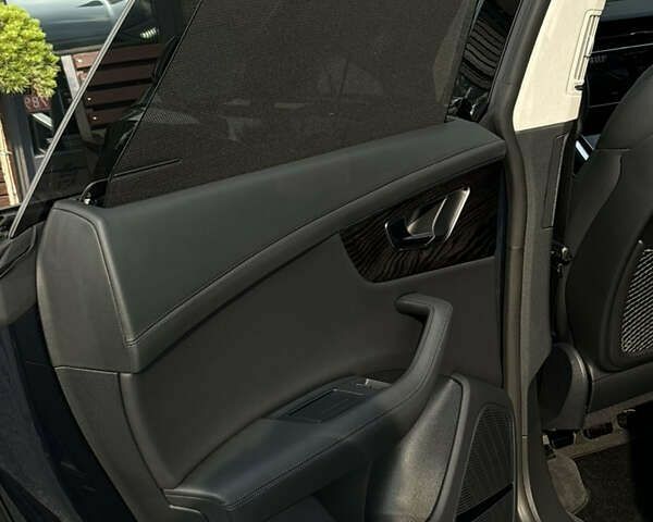 Ауди Q8, объемом двигателя 0 л и пробегом 27 тыс. км за 71900 $, фото 27 на Automoto.ua