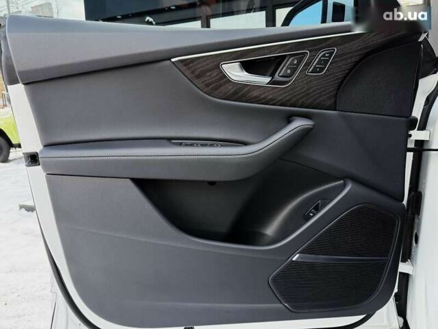 Ауди Q8, объемом двигателя 0 л и пробегом 30 тыс. км за 76500 $, фото 24 на Automoto.ua