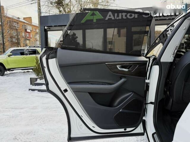Ауди Q8, объемом двигателя 0 л и пробегом 30 тыс. км за 76500 $, фото 26 на Automoto.ua