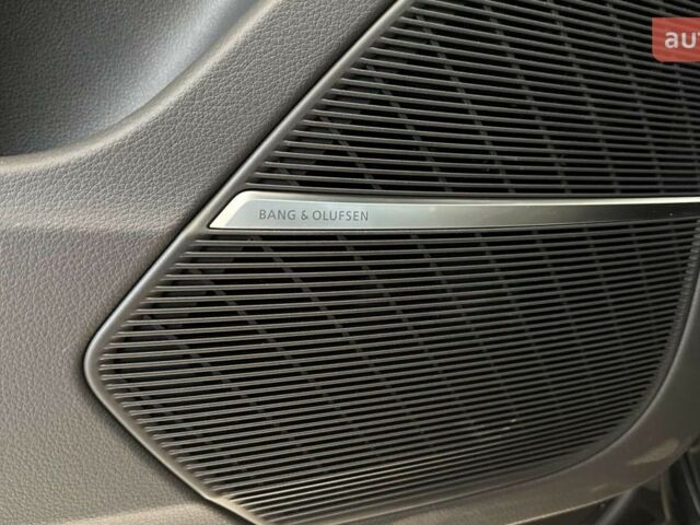 Ауди Q8, объемом двигателя 2.97 л и пробегом 0 тыс. км за 111400 $, фото 12 на Automoto.ua