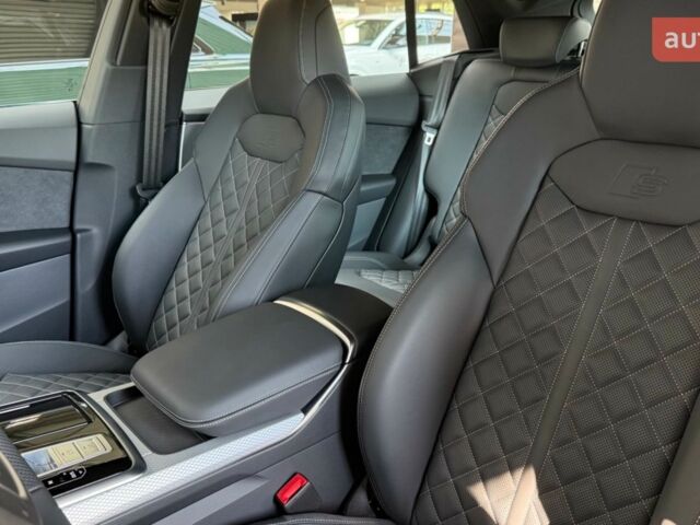 Ауді Q8, об'ємом двигуна 2.97 л та пробігом 0 тис. км за 102332 $, фото 6 на Automoto.ua