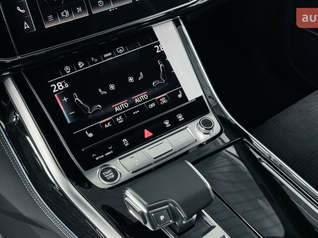 купити нове авто Ауді Q8 2025 року від офіційного дилера Порше Захід Ауді фото