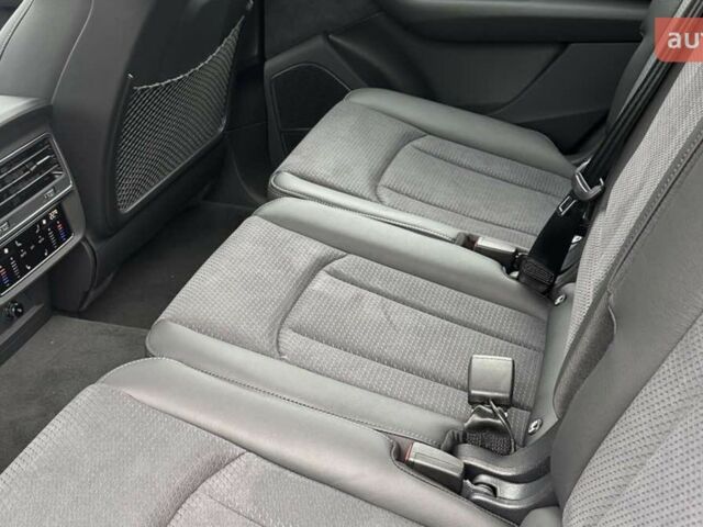 Ауди Q8, объемом двигателя 2.97 л и пробегом 0 тыс. км за 111400 $, фото 25 на Automoto.ua