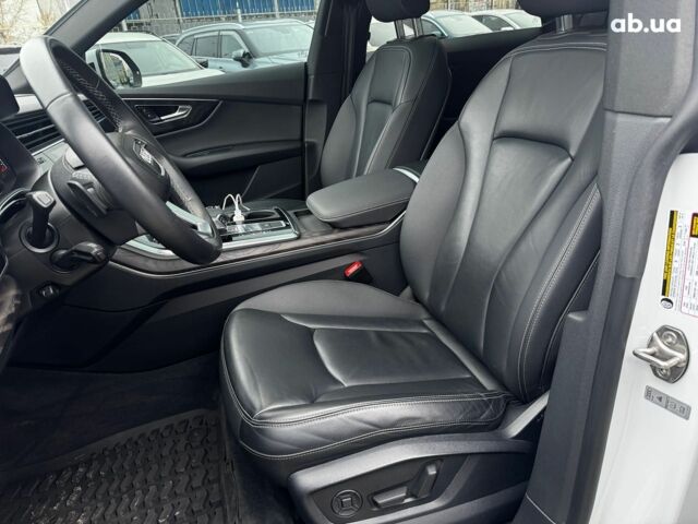 Серый Ауди Q8, объемом двигателя 3 л и пробегом 21 тыс. км за 58990 $, фото 16 на Automoto.ua