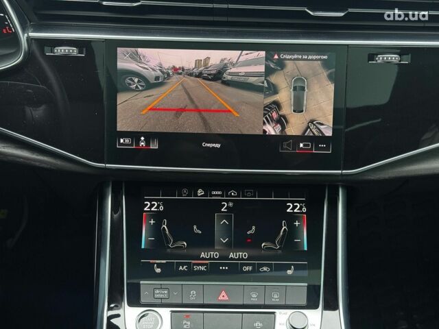 Серый Ауди Q8, объемом двигателя 3 л и пробегом 21 тыс. км за 58990 $, фото 27 на Automoto.ua