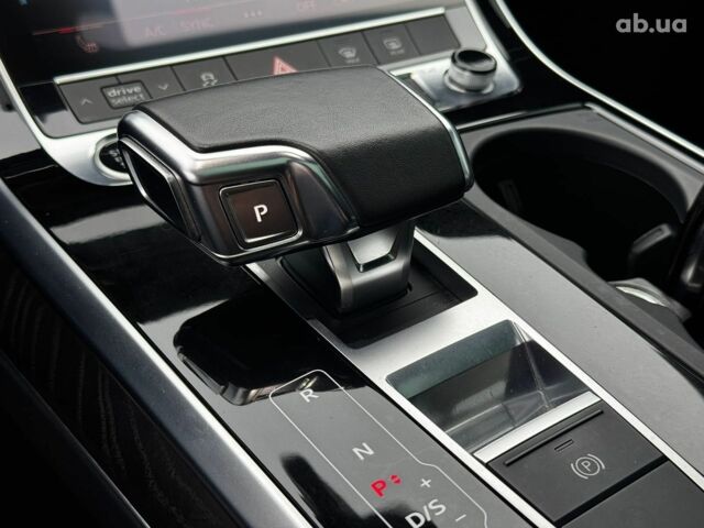 Серый Ауди Q8, объемом двигателя 3 л и пробегом 21 тыс. км за 58990 $, фото 20 на Automoto.ua
