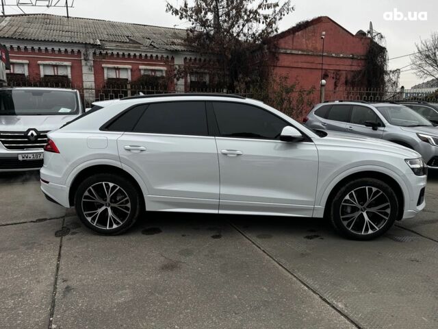 Серый Ауди Q8, объемом двигателя 3 л и пробегом 21 тыс. км за 58990 $, фото 7 на Automoto.ua