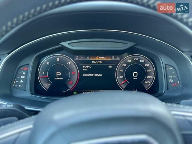 Серый Ауди Q8, объемом двигателя 2.97 л и пробегом 255 тыс. км за 46990 $, фото 23 на Automoto.ua