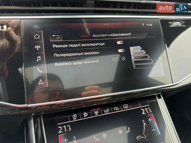 Сірий Ауді Q8, об'ємом двигуна 3 л та пробігом 149 тис. км за 51900 $, фото 63 на Automoto.ua