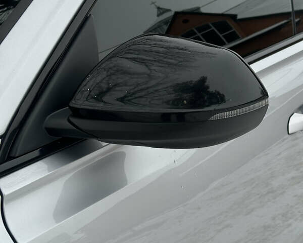 Сірий Ауді Q8, об'ємом двигуна 3 л та пробігом 122 тис. км за 39000 $, фото 2 на Automoto.ua