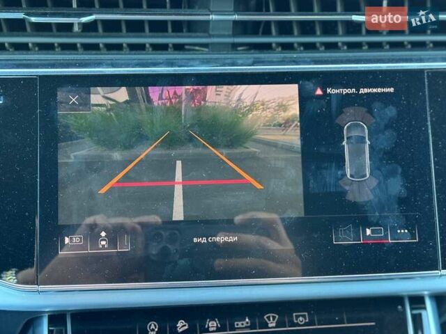 Серый Ауди Q8, объемом двигателя 2.97 л и пробегом 255 тыс. км за 46990 $, фото 22 на Automoto.ua