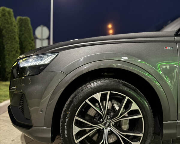 Серый Ауди Q8, объемом двигателя 3 л и пробегом 124 тыс. км за 42800 $, фото 6 на Automoto.ua