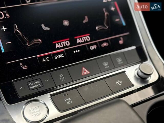 Серый Ауди Q8, объемом двигателя 3 л и пробегом 125 тыс. км за 43500 $, фото 28 на Automoto.ua