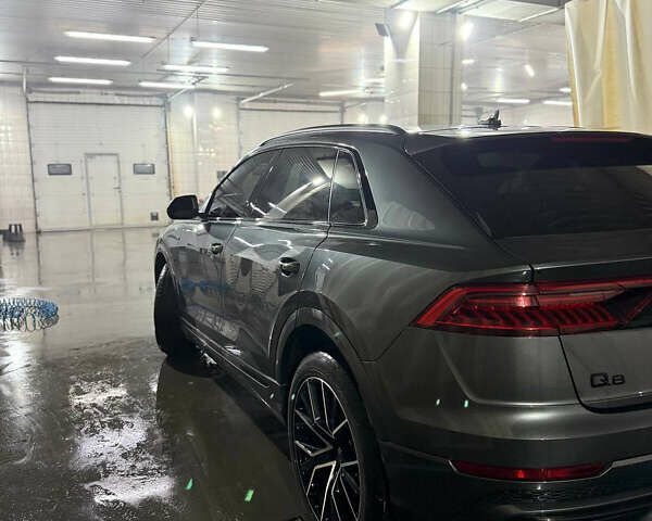 Серый Ауди Q8, объемом двигателя 3 л и пробегом 88 тыс. км за 45800 $, фото 5 на Automoto.ua