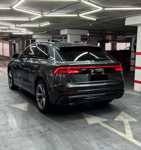 Серый Ауди Q8, объемом двигателя 2.97 л и пробегом 145 тыс. км за 55700 $, фото 2 на Automoto.ua