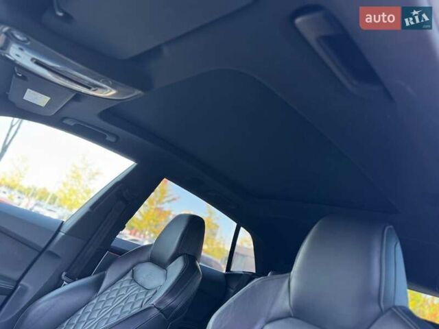 Серый Ауди Q8, объемом двигателя 2.97 л и пробегом 255 тыс. км за 46990 $, фото 28 на Automoto.ua