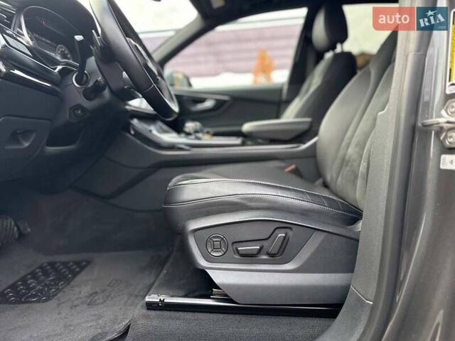 Серый Ауди Q8, объемом двигателя 3 л и пробегом 125 тыс. км за 43500 $, фото 23 на Automoto.ua