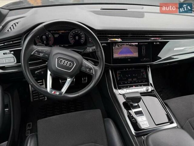 Серый Ауди Q8, объемом двигателя 3 л и пробегом 153 тыс. км за 42900 $, фото 16 на Automoto.ua