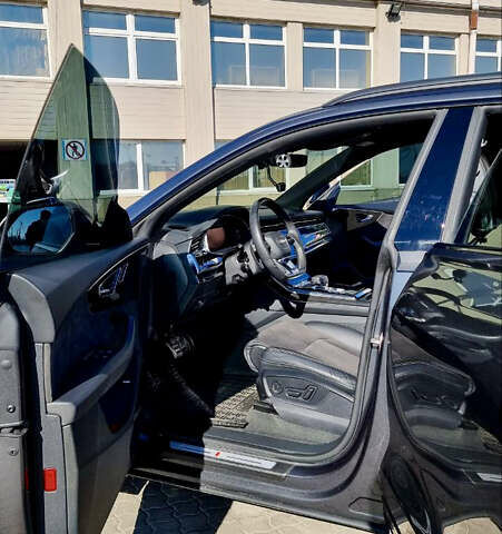 Серый Ауди Q8, объемом двигателя 2.97 л и пробегом 145 тыс. км за 55700 $, фото 9 на Automoto.ua