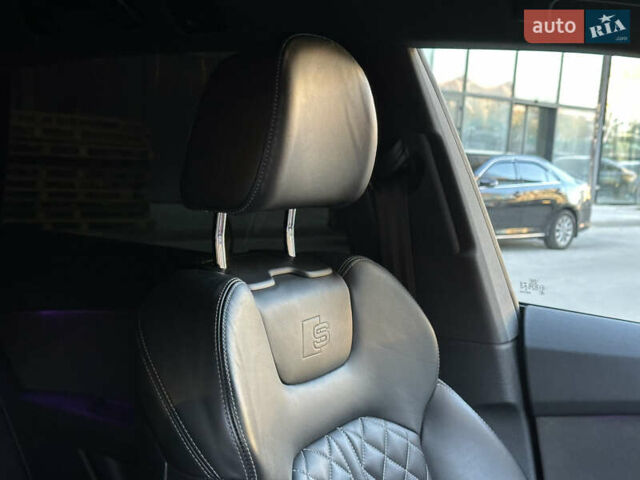 Серый Ауди Q8, объемом двигателя 3 л и пробегом 155 тыс. км за 63000 $, фото 39 на Automoto.ua