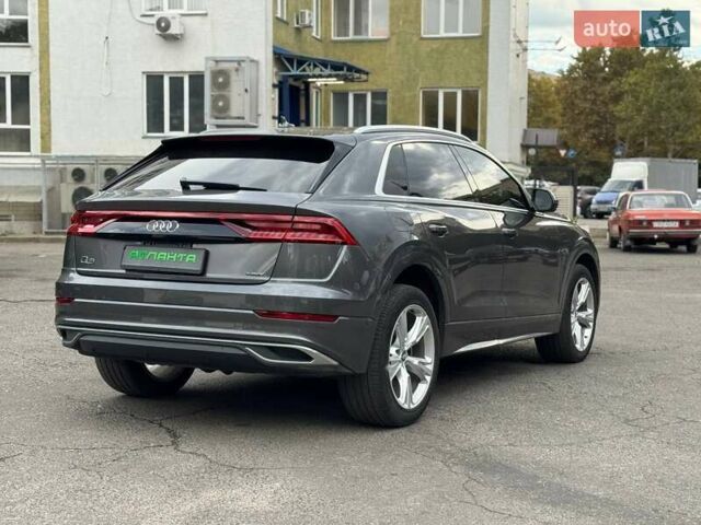 Серый Ауди Q8, объемом двигателя 3 л и пробегом 190 тыс. км за 39900 $, фото 6 на Automoto.ua