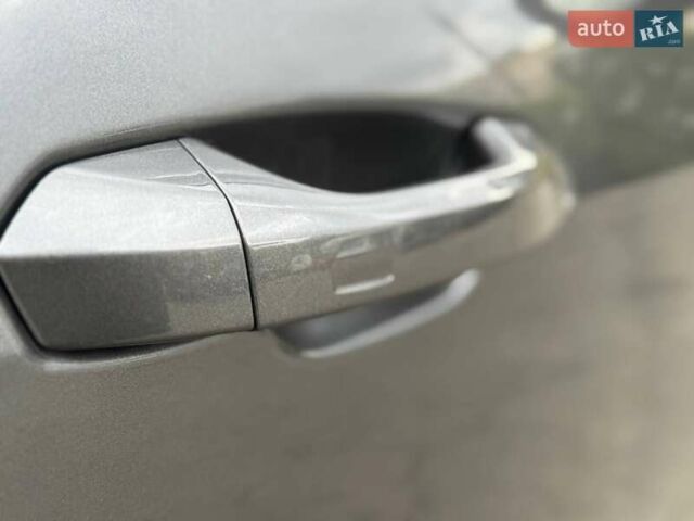 Серый Ауди Q8, объемом двигателя 3 л и пробегом 190 тыс. км за 39900 $, фото 27 на Automoto.ua