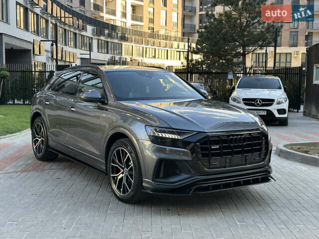 Серый Ауди Q8, объемом двигателя 3 л и пробегом 155 тыс. км за 63000 $, фото 2 на Automoto.ua