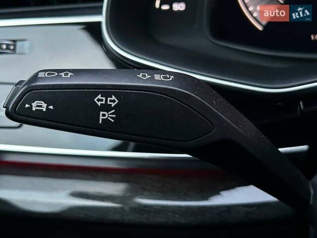 Серый Ауди Q8, объемом двигателя 3 л и пробегом 220 тыс. км за 53990 $, фото 16 на Automoto.ua